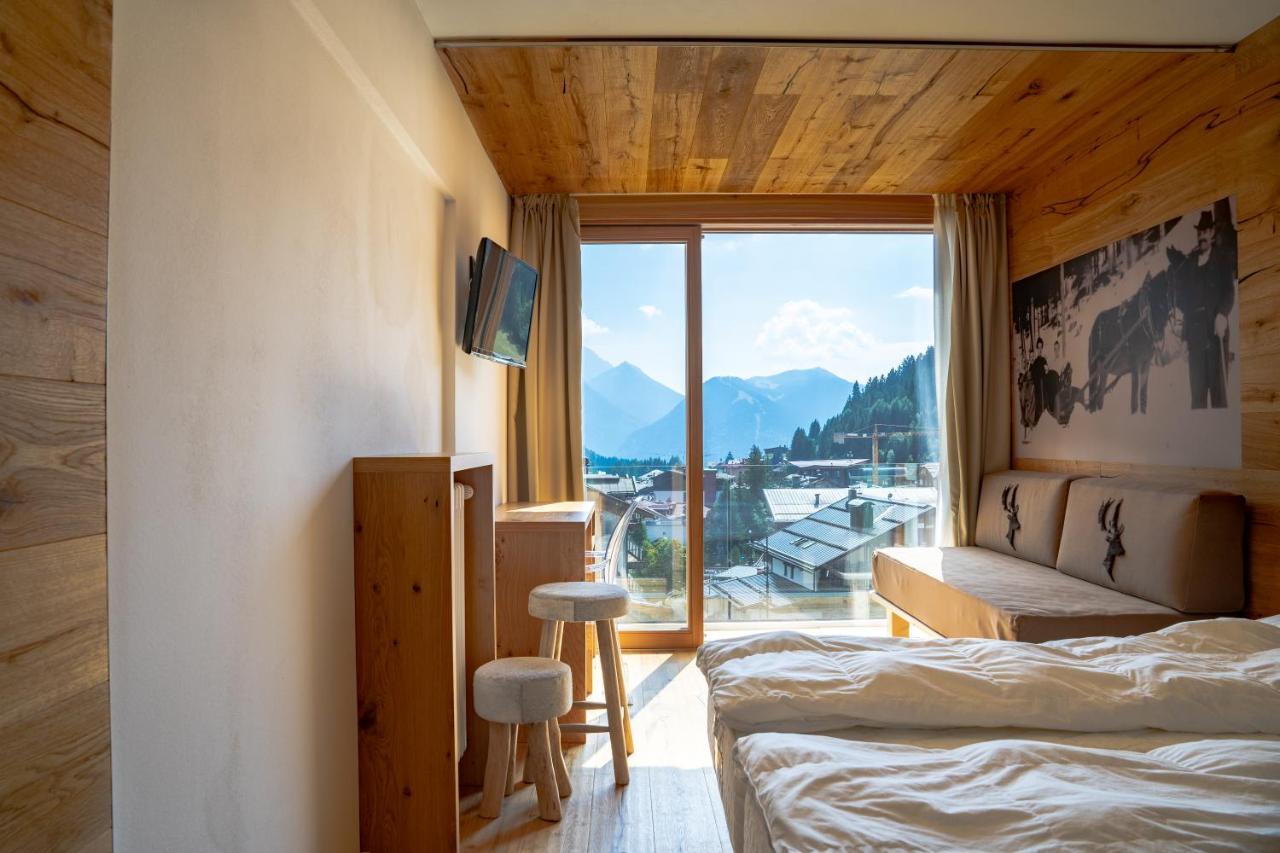 Hotel Cristiania Madonna di Campiglio Exterior photo