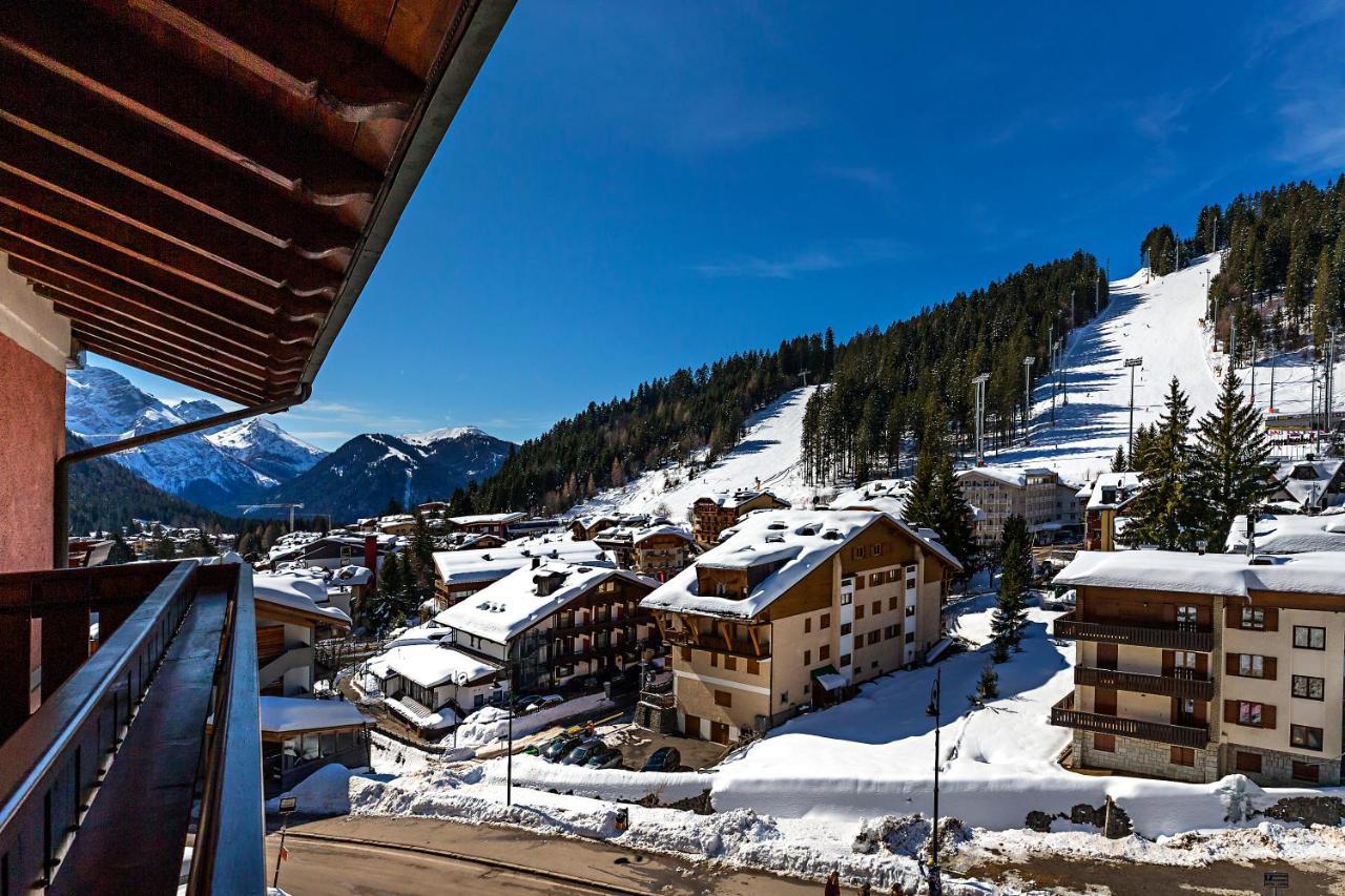 Hotel Cristiania Madonna di Campiglio Exterior photo